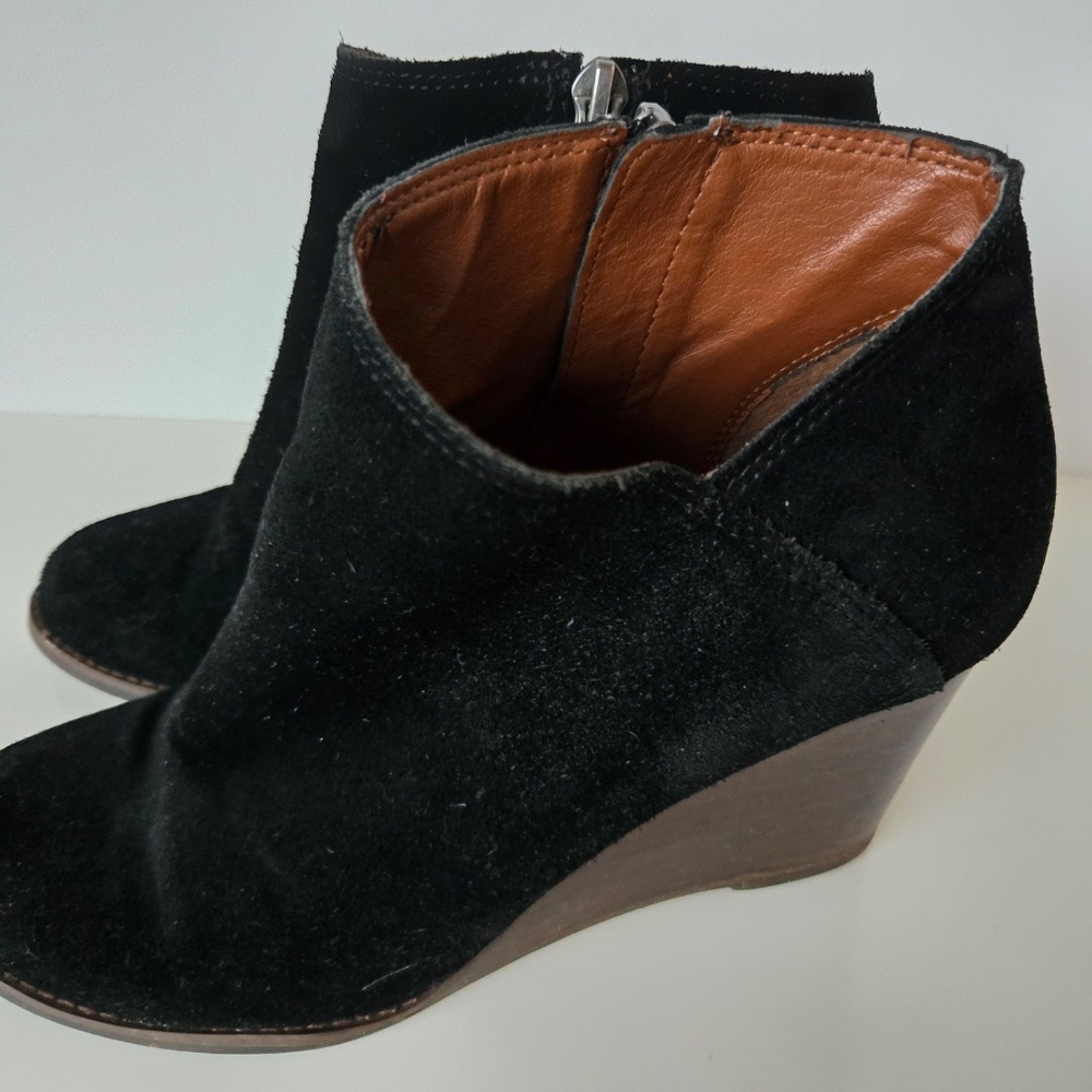 Lucky Brand Yakeena Black  Suede Ankle Wedge Bootie - Picture 3 of 14